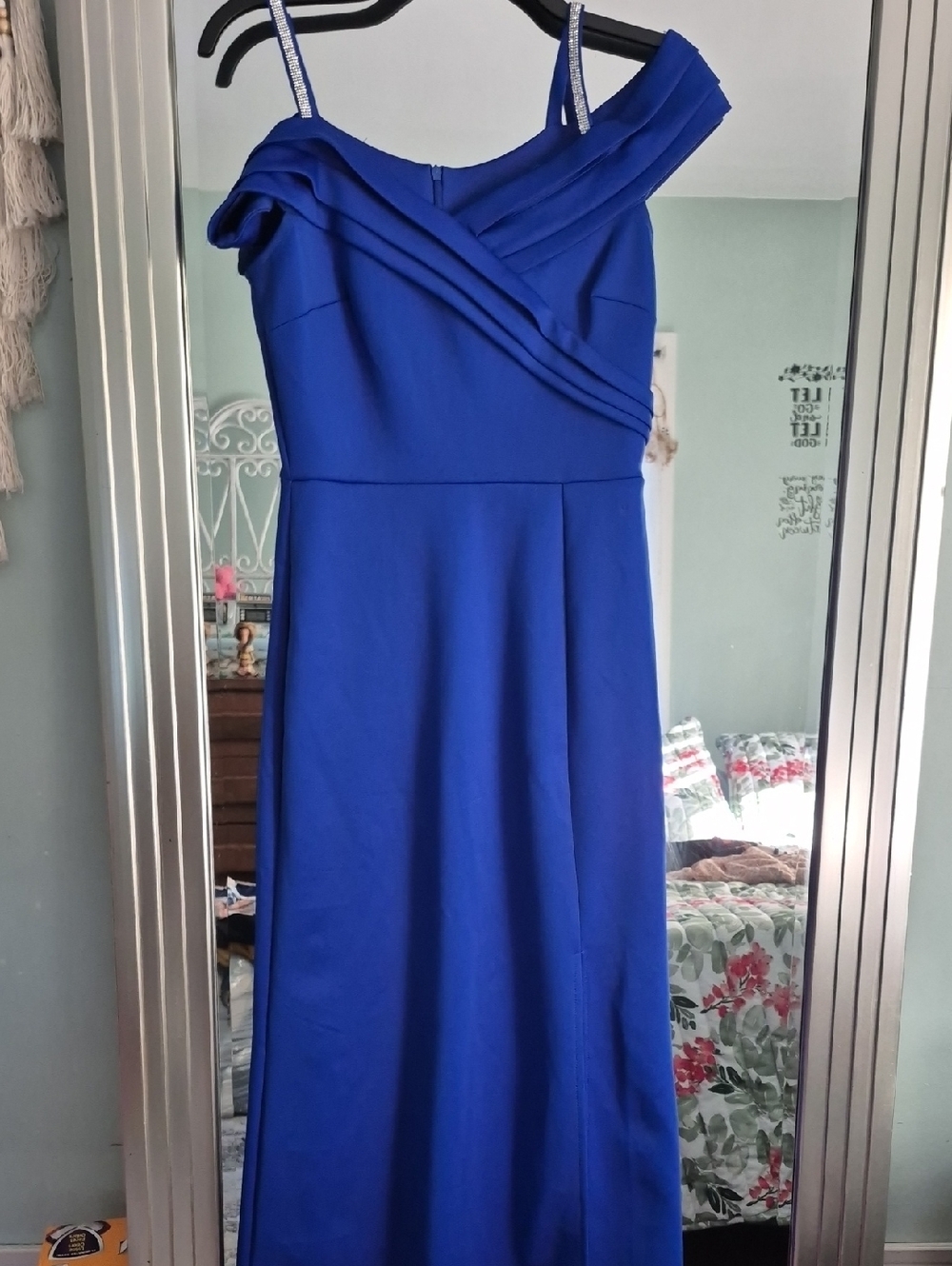 Off-Shoulder Royal Blue One-Shoulder Evening Dress